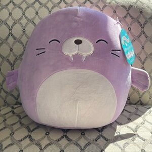 Squishmallows Winnie The Walrus